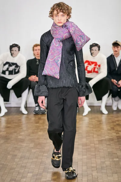 Look 28